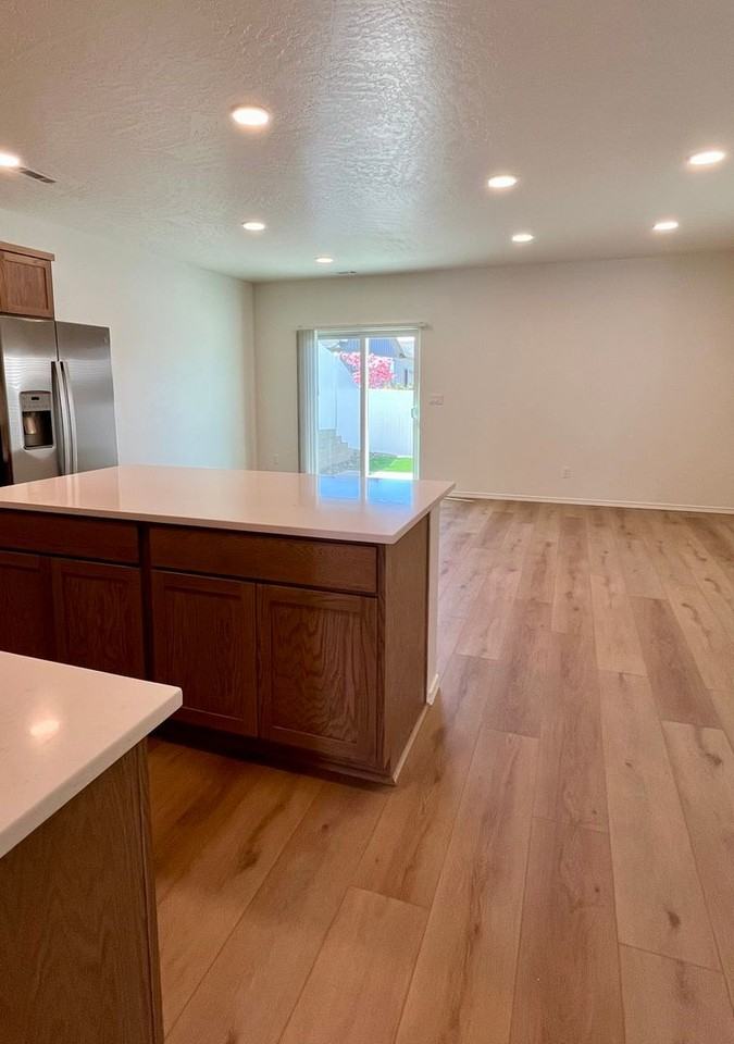 3734 S Roosevelt Pl - Photo 2 of 5