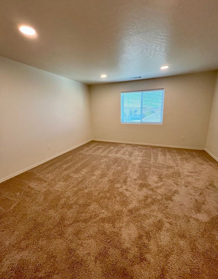 3750 S Roosevelt Pl - Photo 6 of 12