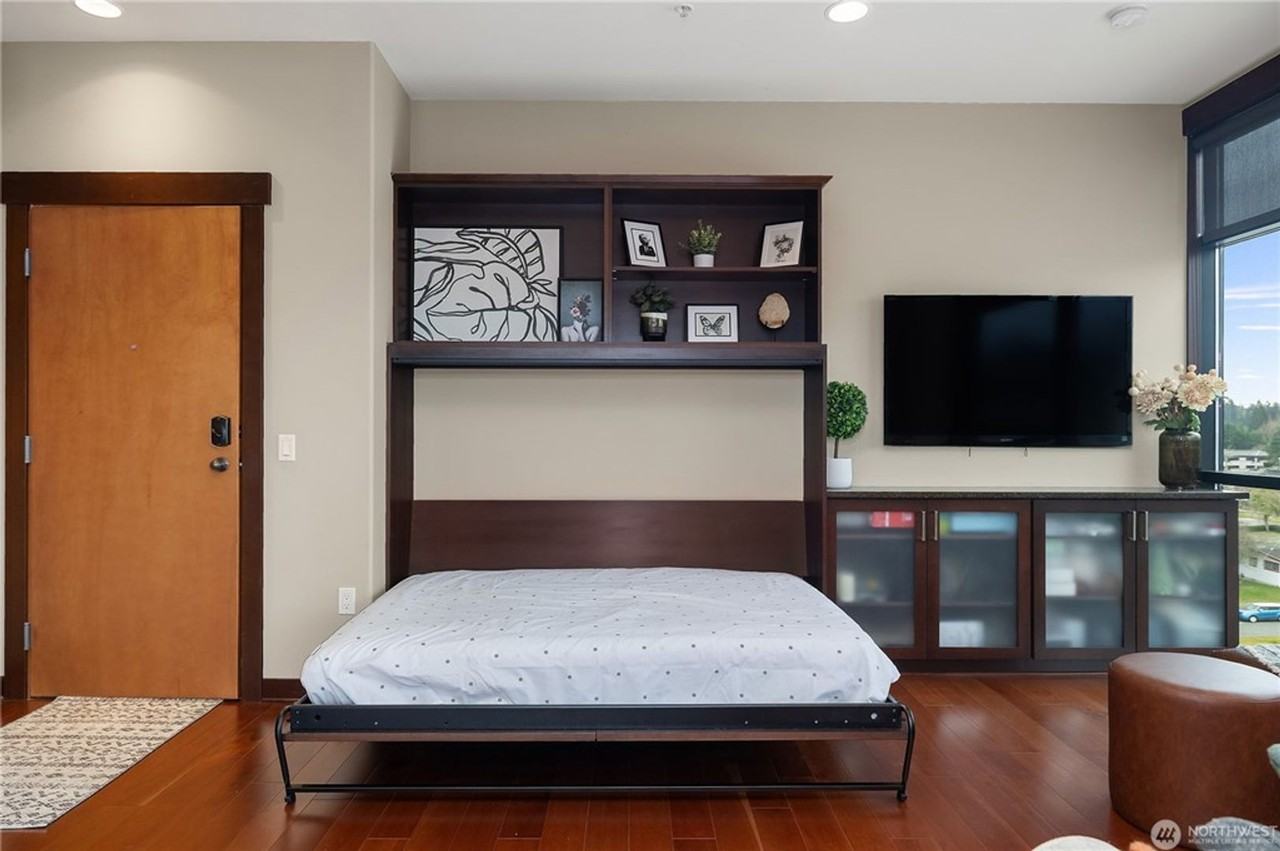 1018 Capitol Way S #5A - Photo 3 of 13