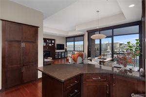 featured image of 1018 Capitol Way S #5A