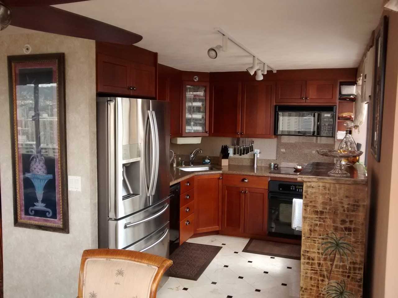343 Hobron Ln #3904 - Photo 3 of 28