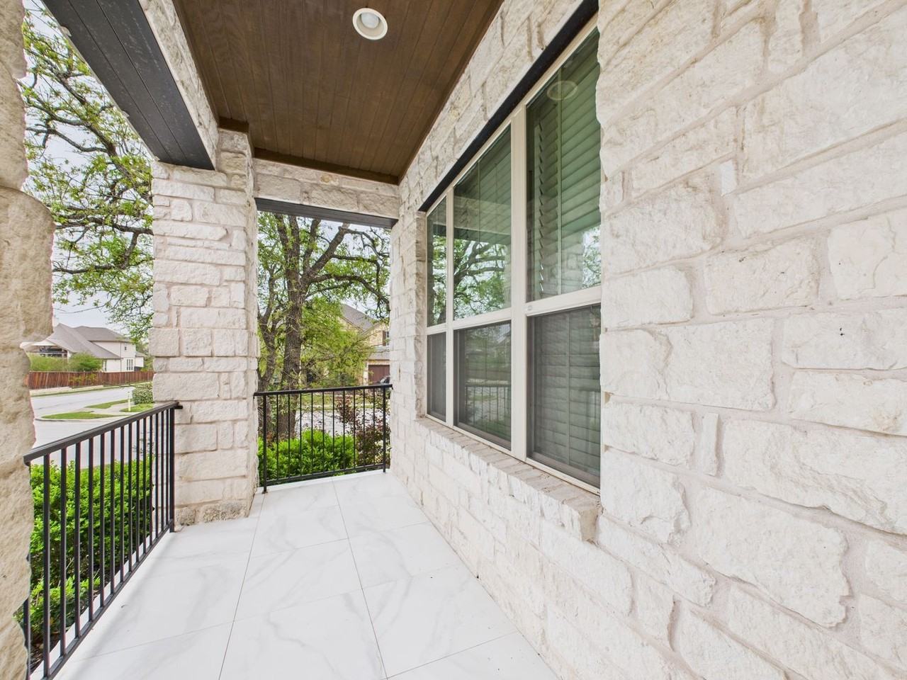 4210 Stiles Ln - Photo 3 of 50