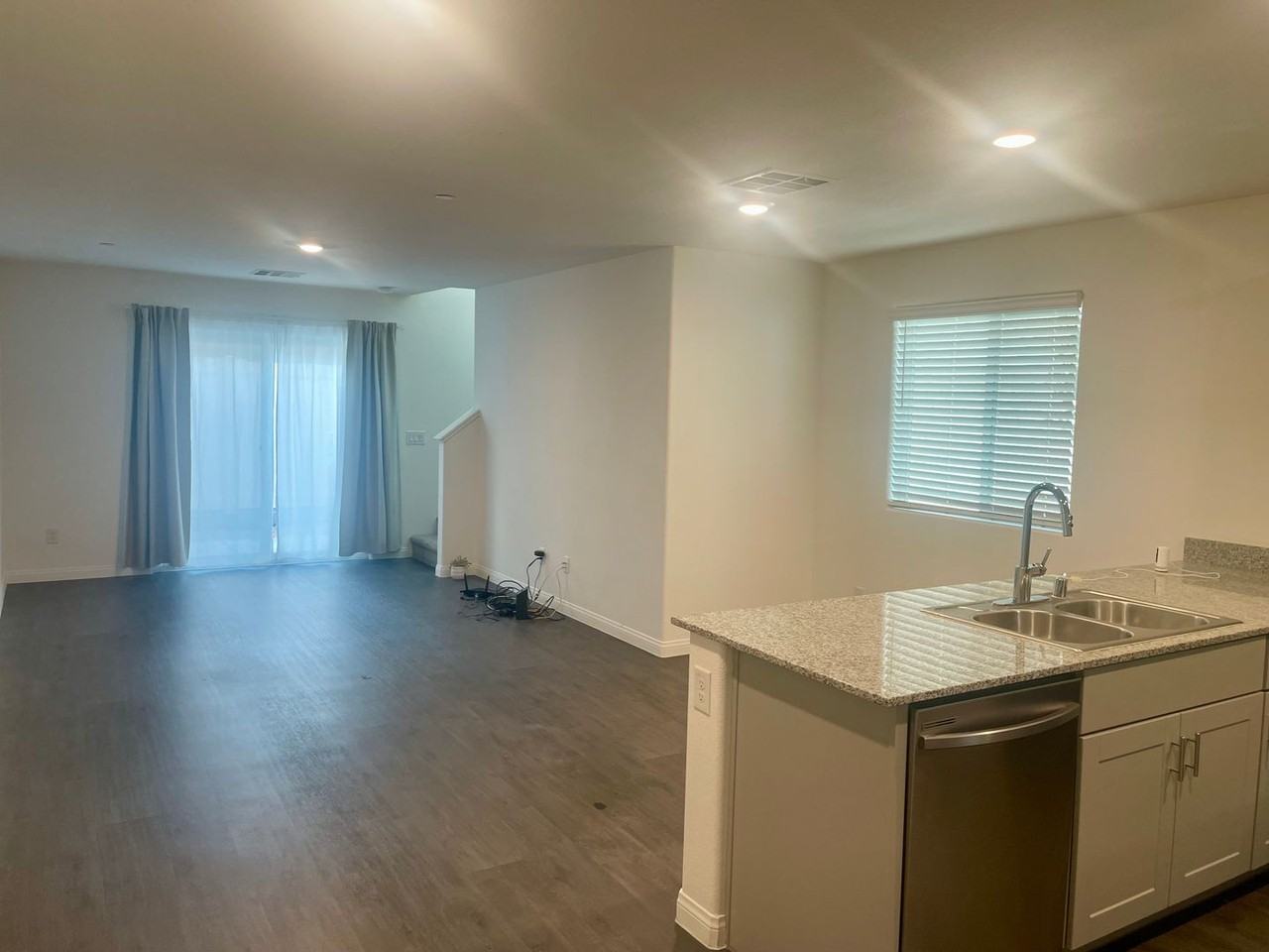 12243 Radiant Sunrise Rd - Photo 4 of 37