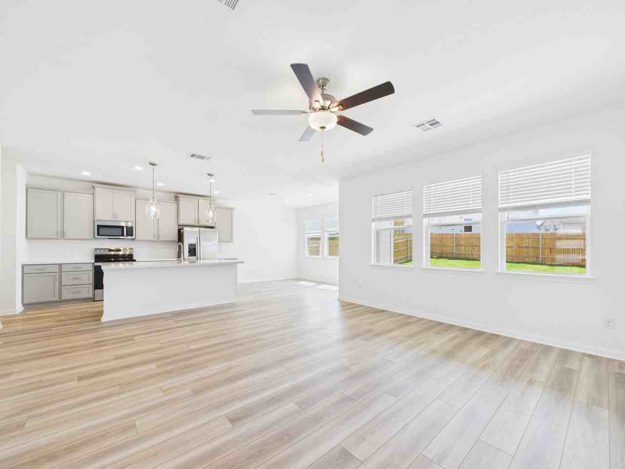 213 Unakite Trl - Photo 5 of 43