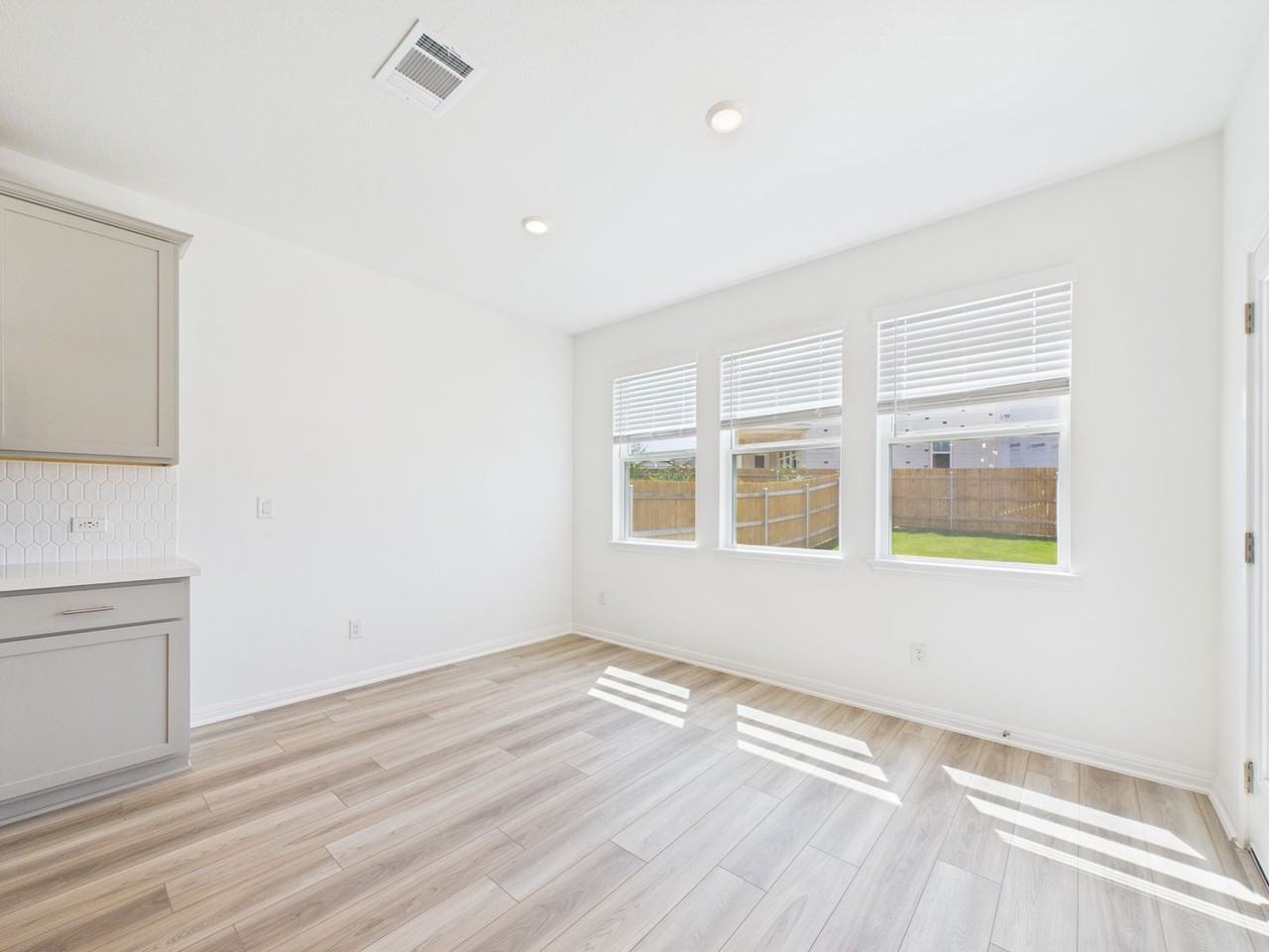 213 Unakite Trl - Photo 7 of 43