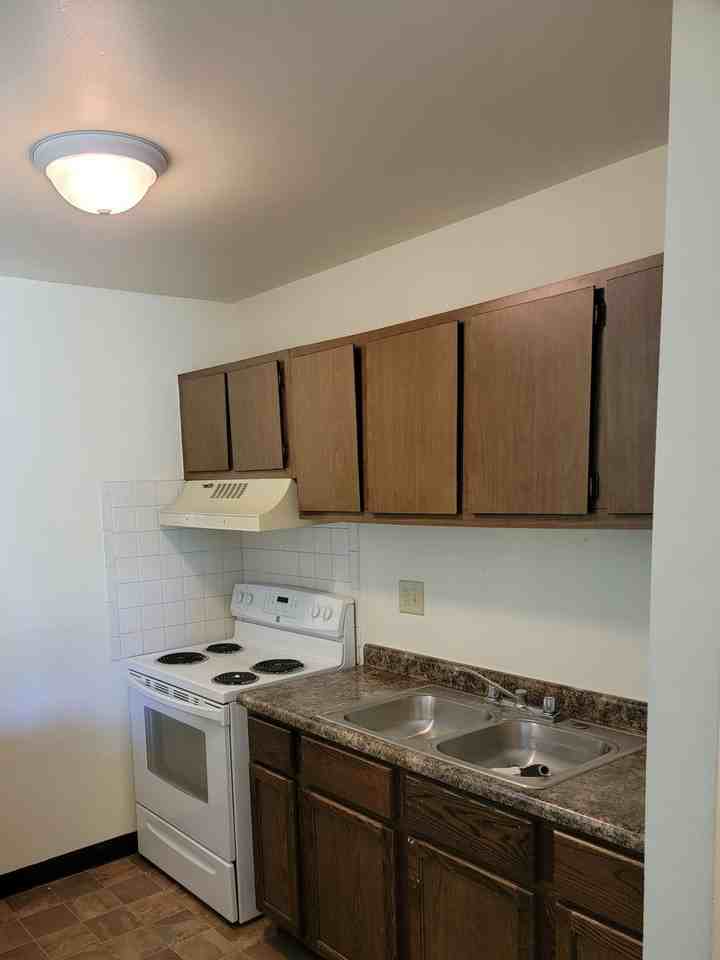 Marinette Woods Apartments - Photo 3 of 14