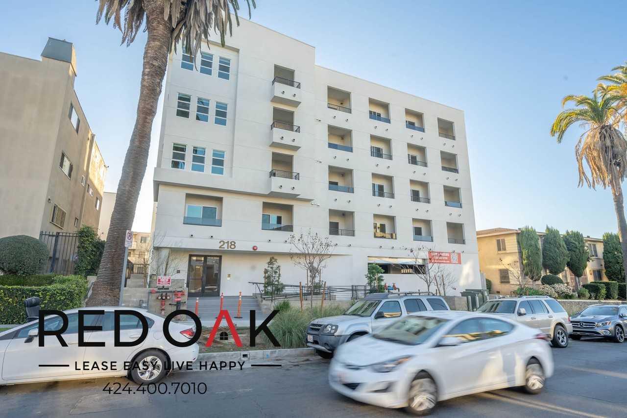 218 1/2 S Occidental Blvd #306 - Photo 3 of 17