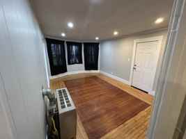 featured image of 17R Laurel St #5
