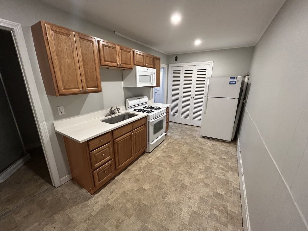 17R Laurel St #5 - Photo 6 of 8