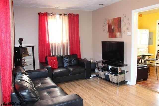 183 Berti Rd - Photo 2 of 14