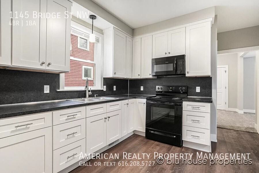 1145 Bridge St Nw - Photo 3 of 13