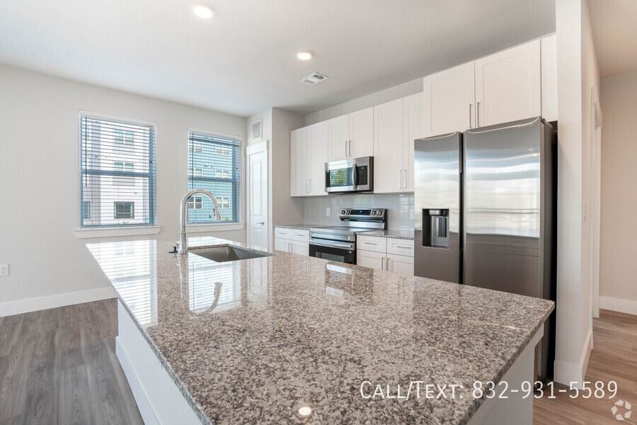 2000 Saint Charles St #BE3