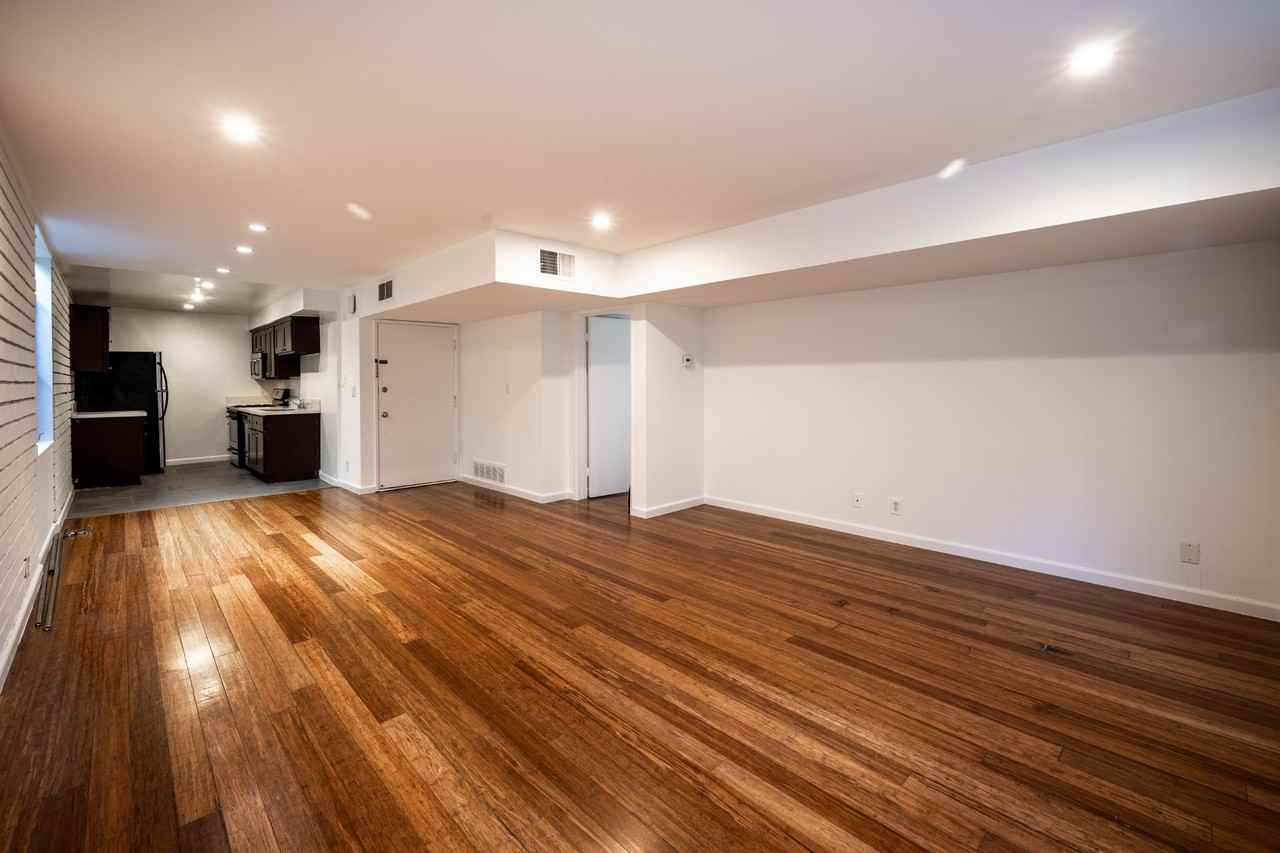 1210 Horn Ave #303D - Photo 6 of 14