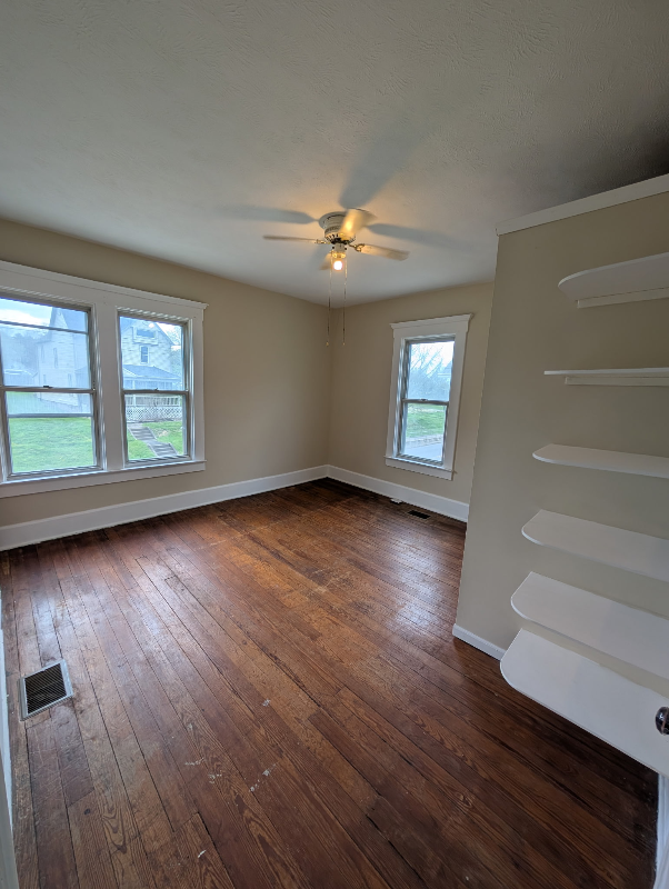 113 Muskingum Dr - Photo 3 of 14