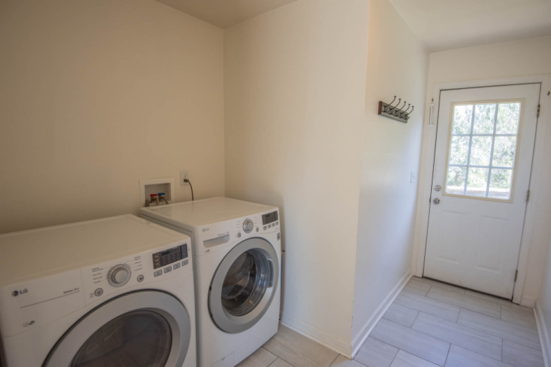 249 Noahs Rd - Photo 7 of 15