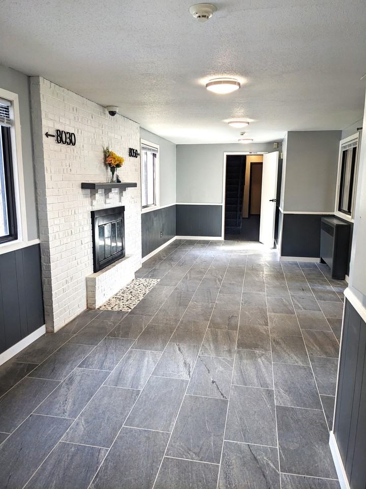 Elgin Pines - Photo 5 of 50