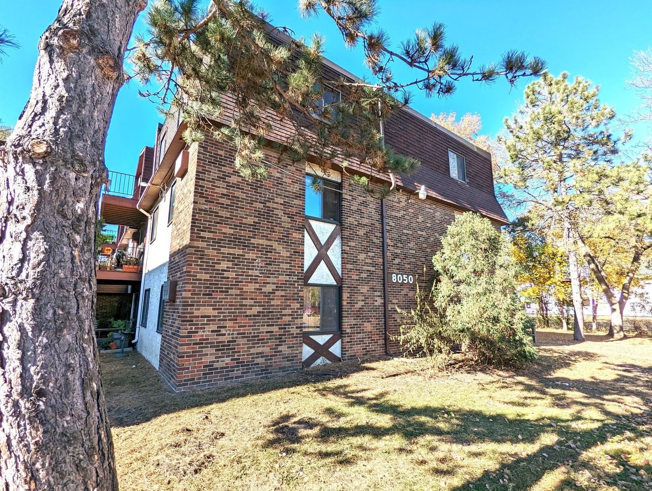 Elgin Pines - Photo 7 of 50