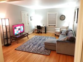 featured image of 220 W 21st St