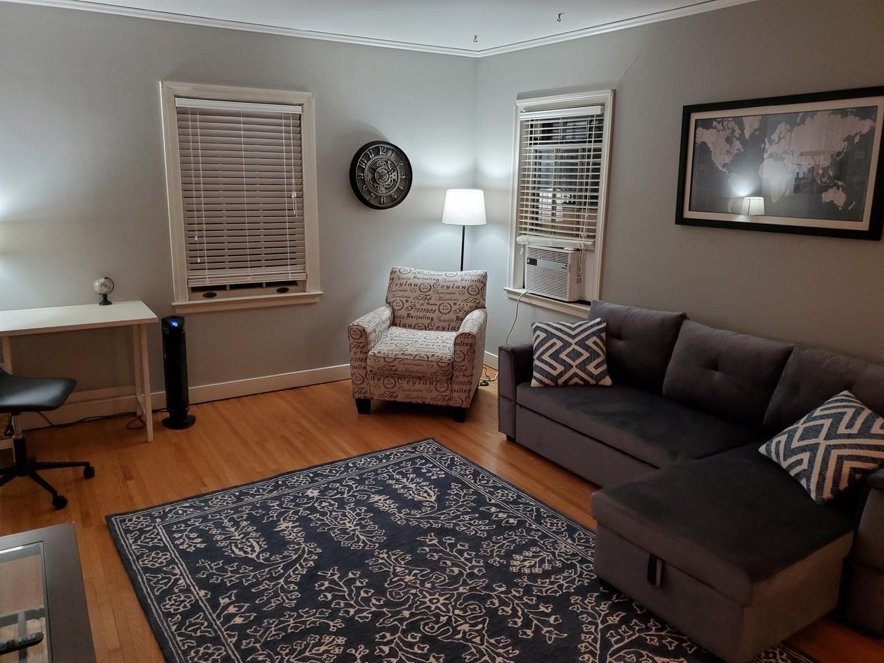 220 West 21st Street - Photo 3 of 47