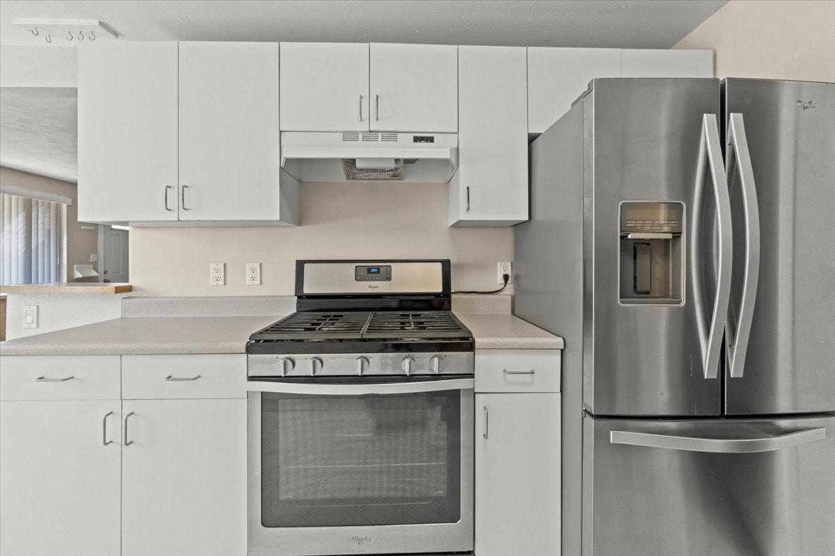 5136 Johnson Street - Photo 5 of 15