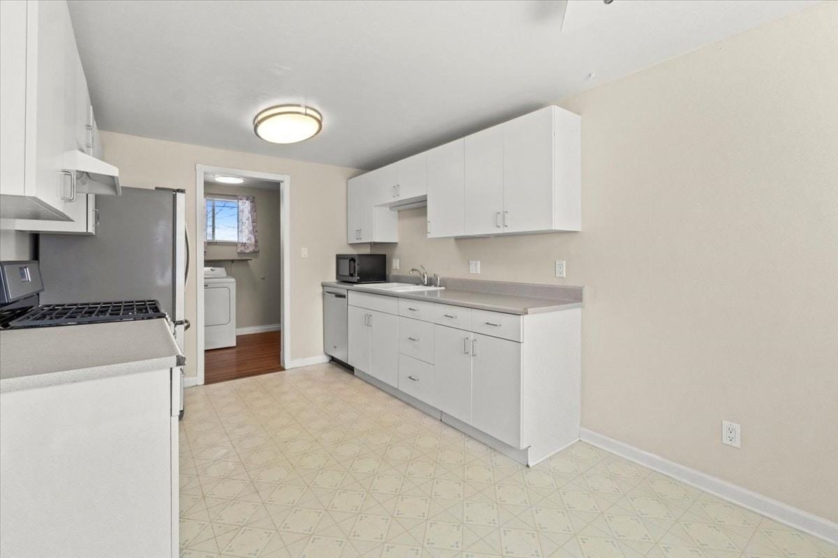 5136 Johnson Street - Photo 7 of 15