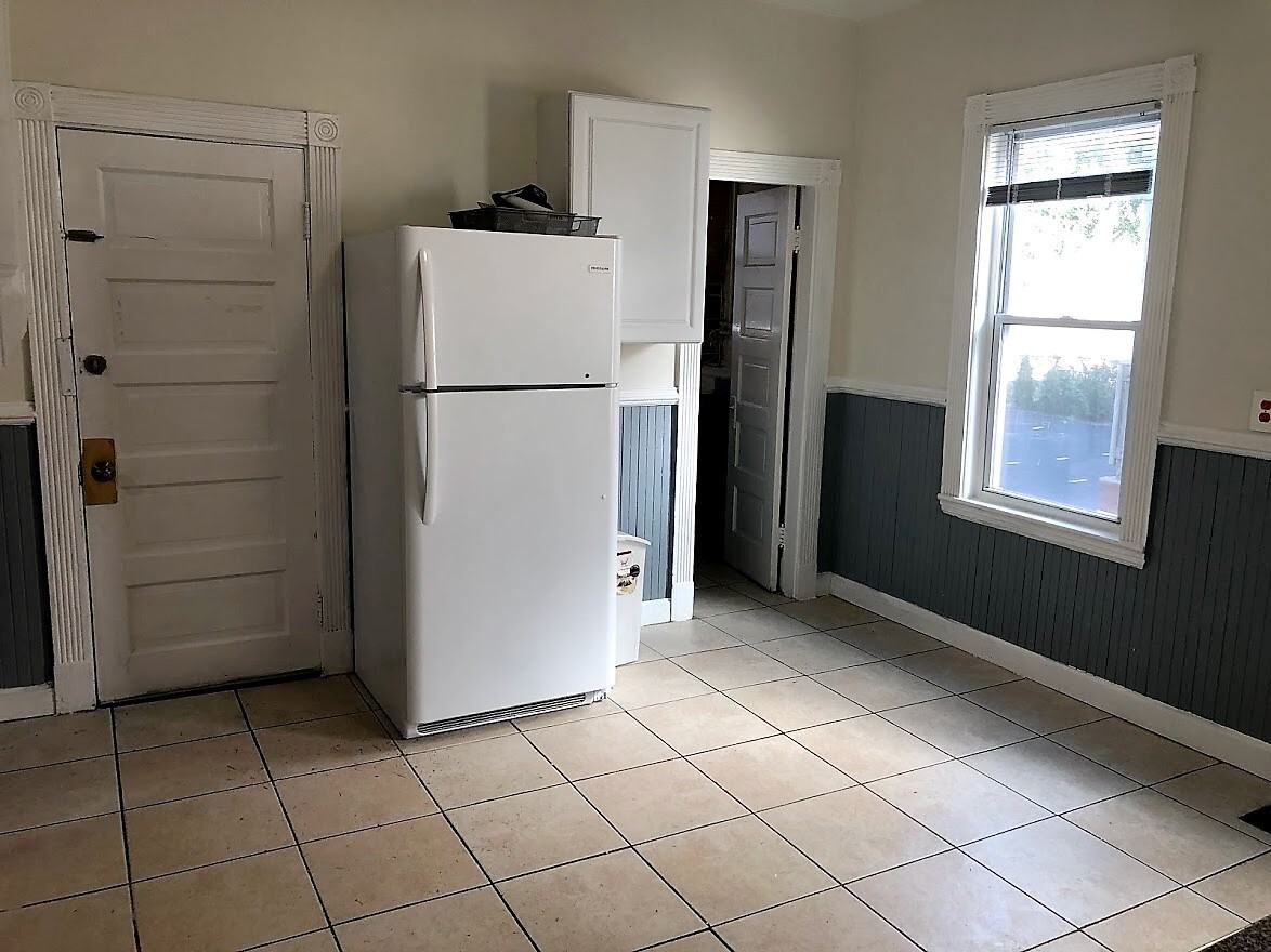 28 Litchfield Street - Photo 2 of 11