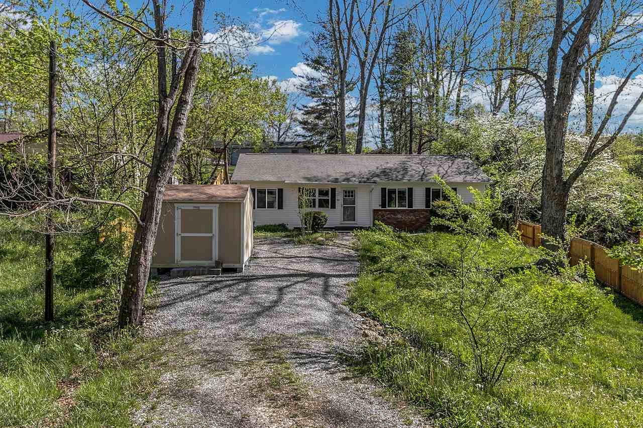 321 Melody Circle - Photo 4 of 34