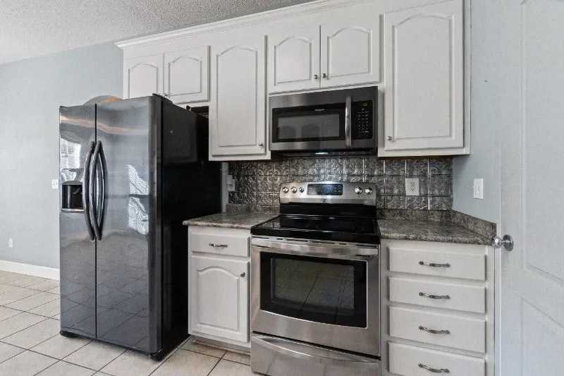 1803 Collier Way - Photo 6 of 20