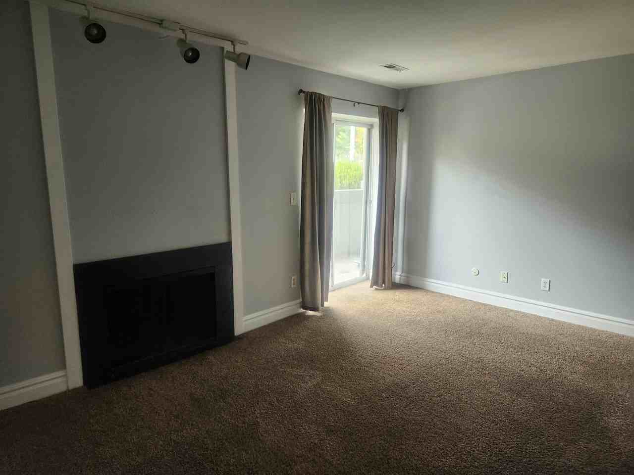 5321 South 580 East - Photo 6 of 10