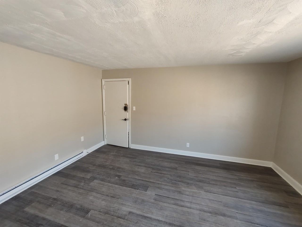 1229 West Ocean View Avenue - Photo 6 of 15