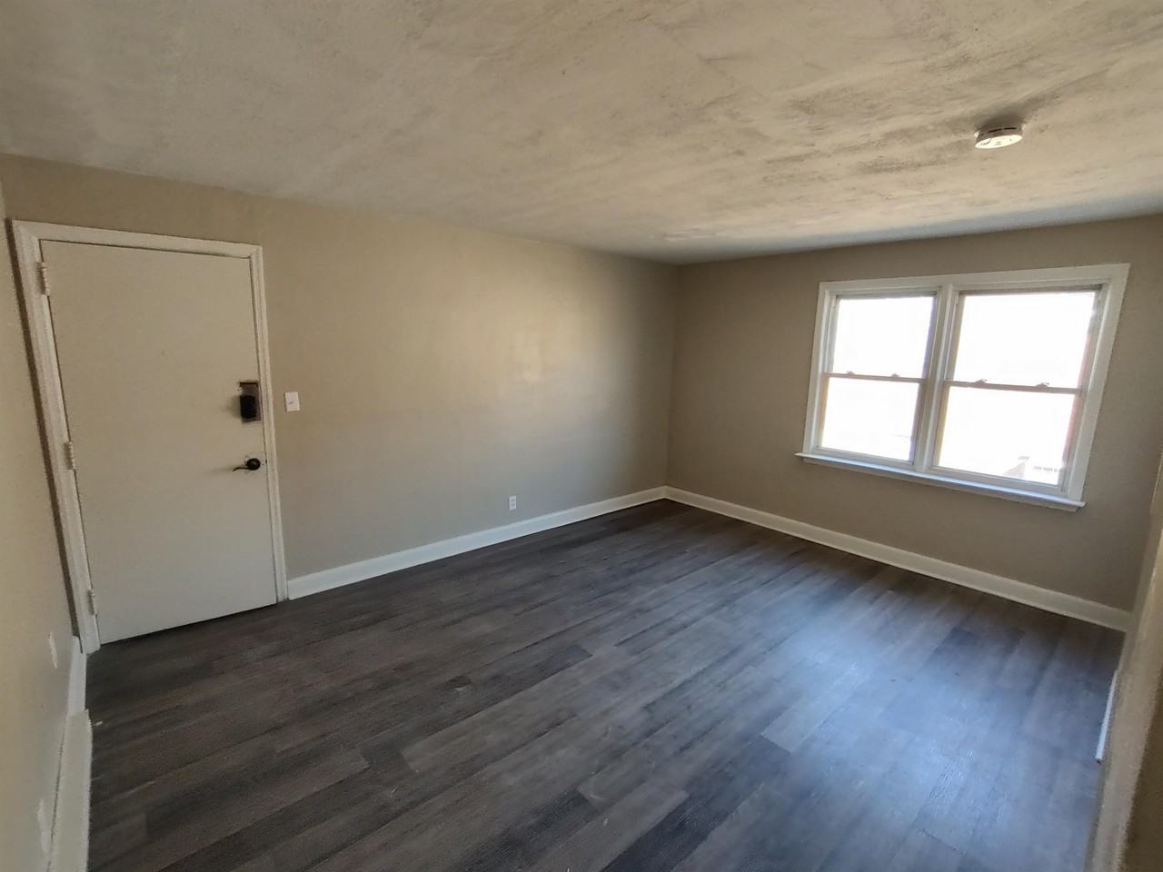 1229 West Ocean View Avenue - Photo 7 of 15
