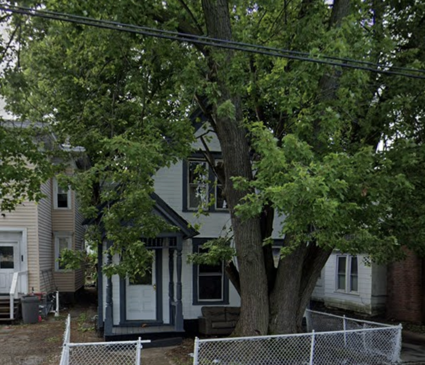 708 East Laurel Street - Photo 2 of 2