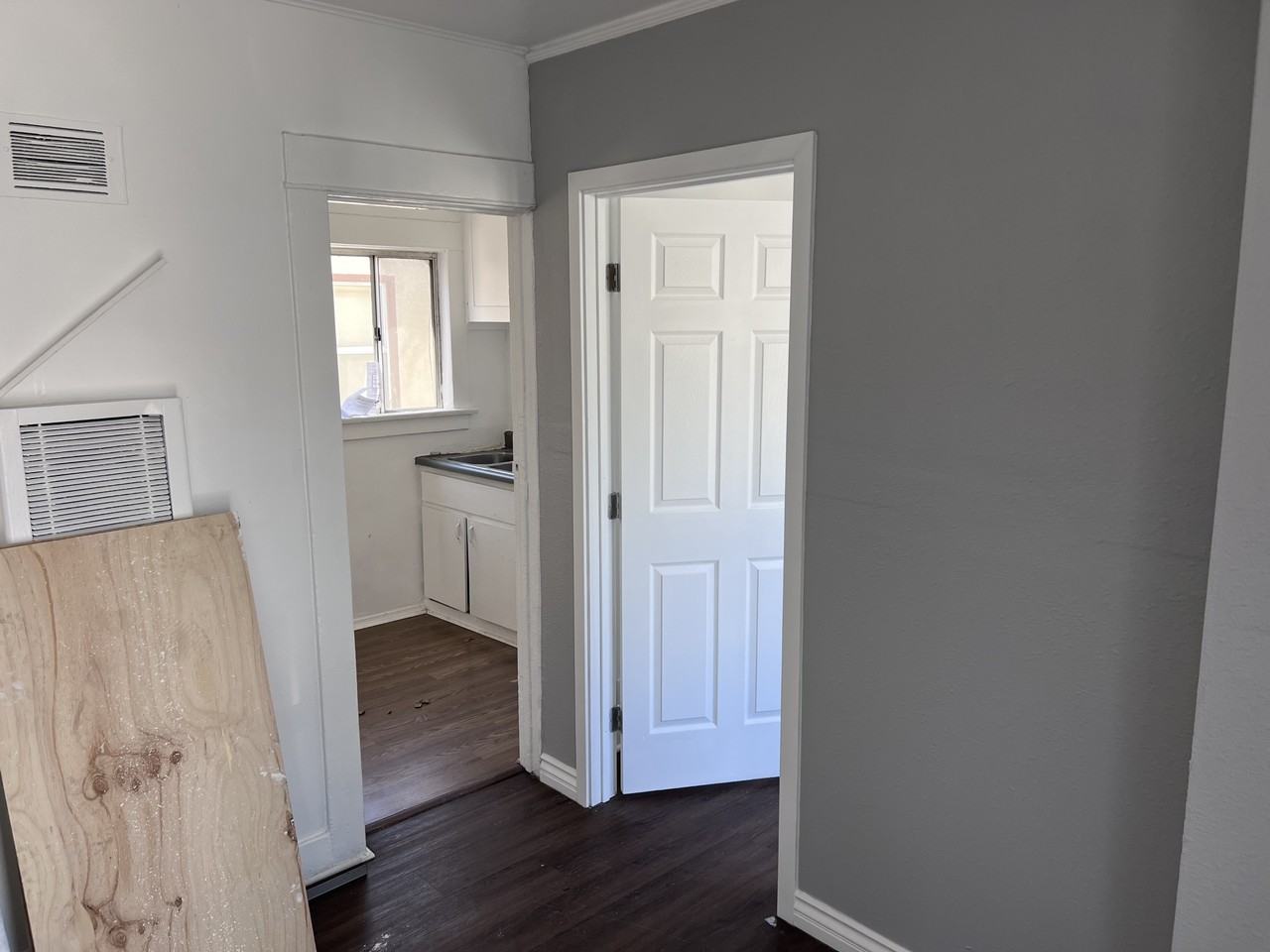 220 W F St - Photo 3 of 12