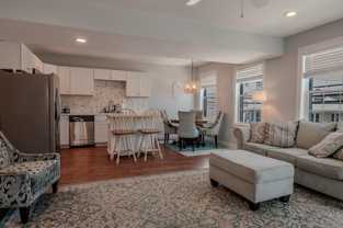 126 N Cambridge Ave - Photo 1 of 1