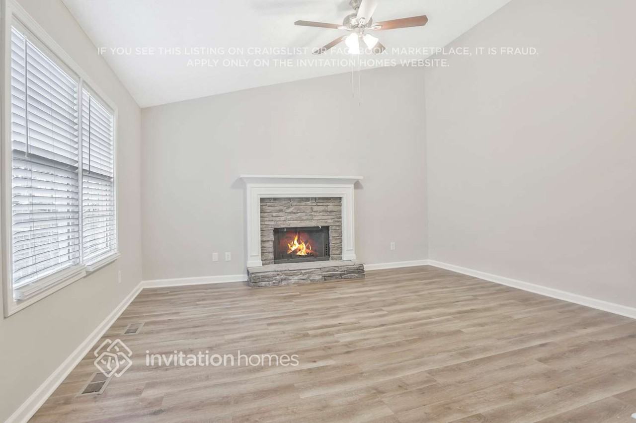 81 Katie Dr - Photo 4 of 21