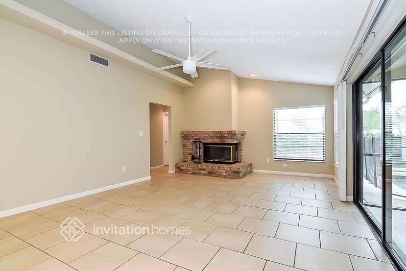 1406 Clarion Dr - Photo 6 of 21