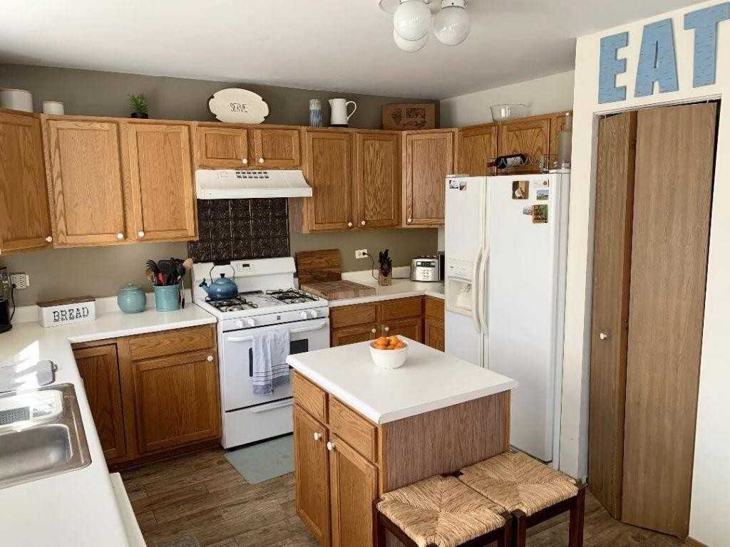 779 Wildflower Cir - Photo 5 of 17