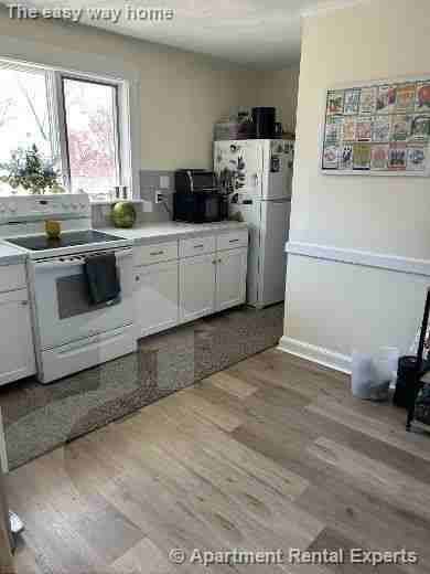 112 Warren St #2 - Photo 3 of 12