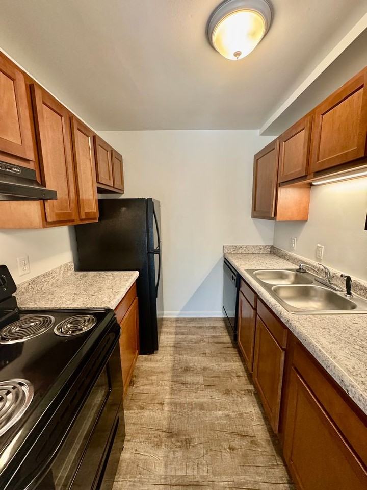 504 St. Johns - Photo 3 of 20