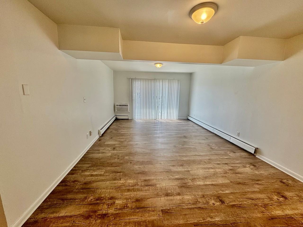 504 St. Johns - Photo 4 of 20