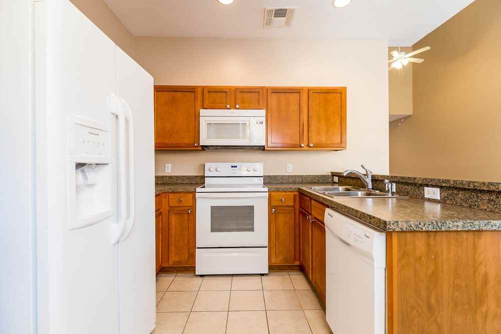 6119 Chapledale Dr - Photo 4 of 15