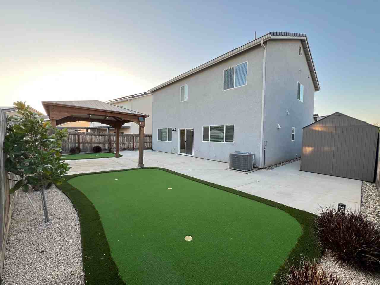 317 Huntington Ave S - Photo 3 of 28