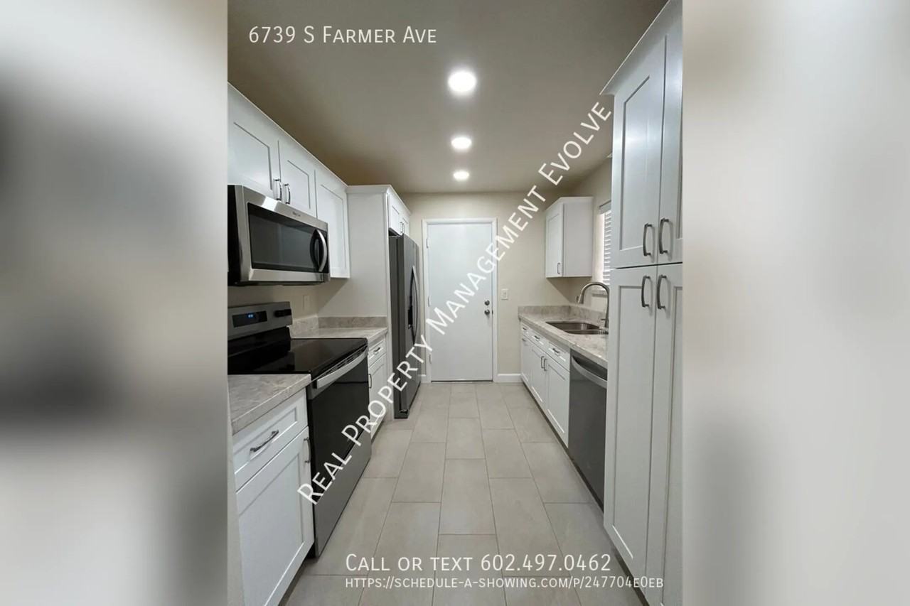 6739 S Farmer Ave - Photo 3 of 21