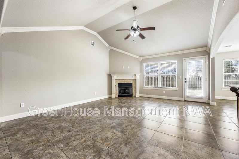 2907 Sw Tanglewood Ave - Photo 3 of 31