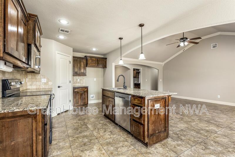 2907 Sw Tanglewood Ave - Photo 7 of 31