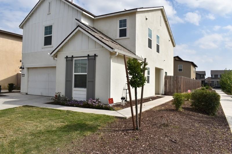 698 Jessie Dr - Photo 3 of 49