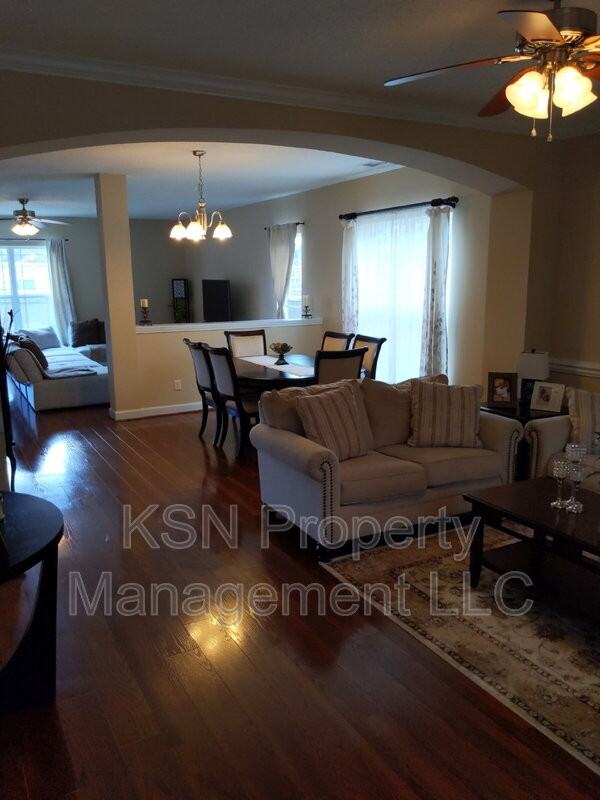 264 Pink Dogwood Ln - Photo 2 of 22