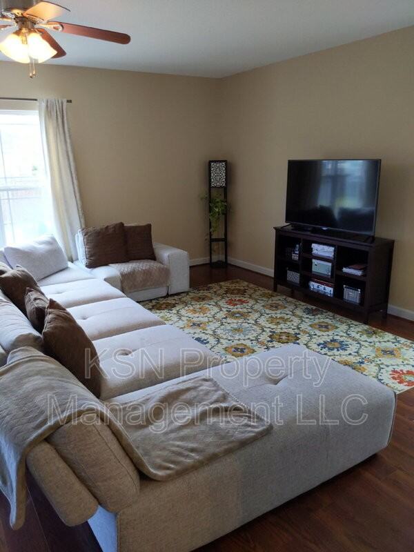 264 Pink Dogwood Ln - Photo 4 of 22