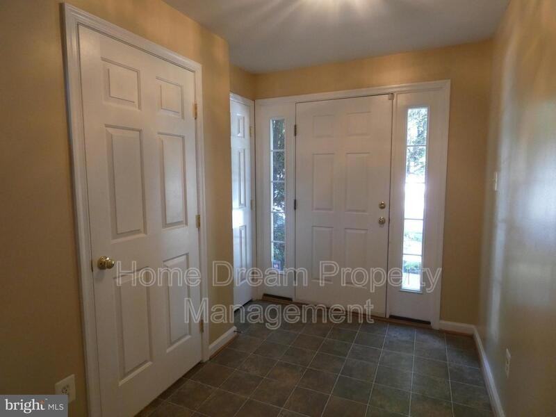 11104 Gander Ct #1 - Photo 3 of 23