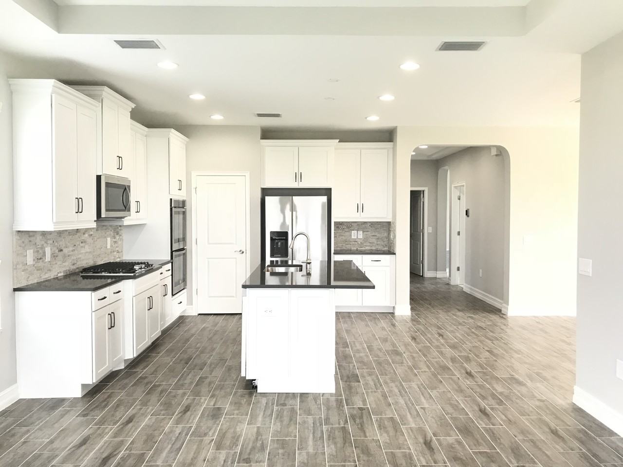 4445 Tramanto Ln - Photo 3 of 32